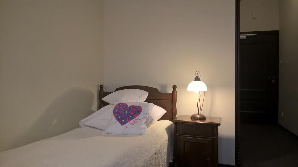 Bed and Breakfast Resursa Zyrardow Zimmer foto