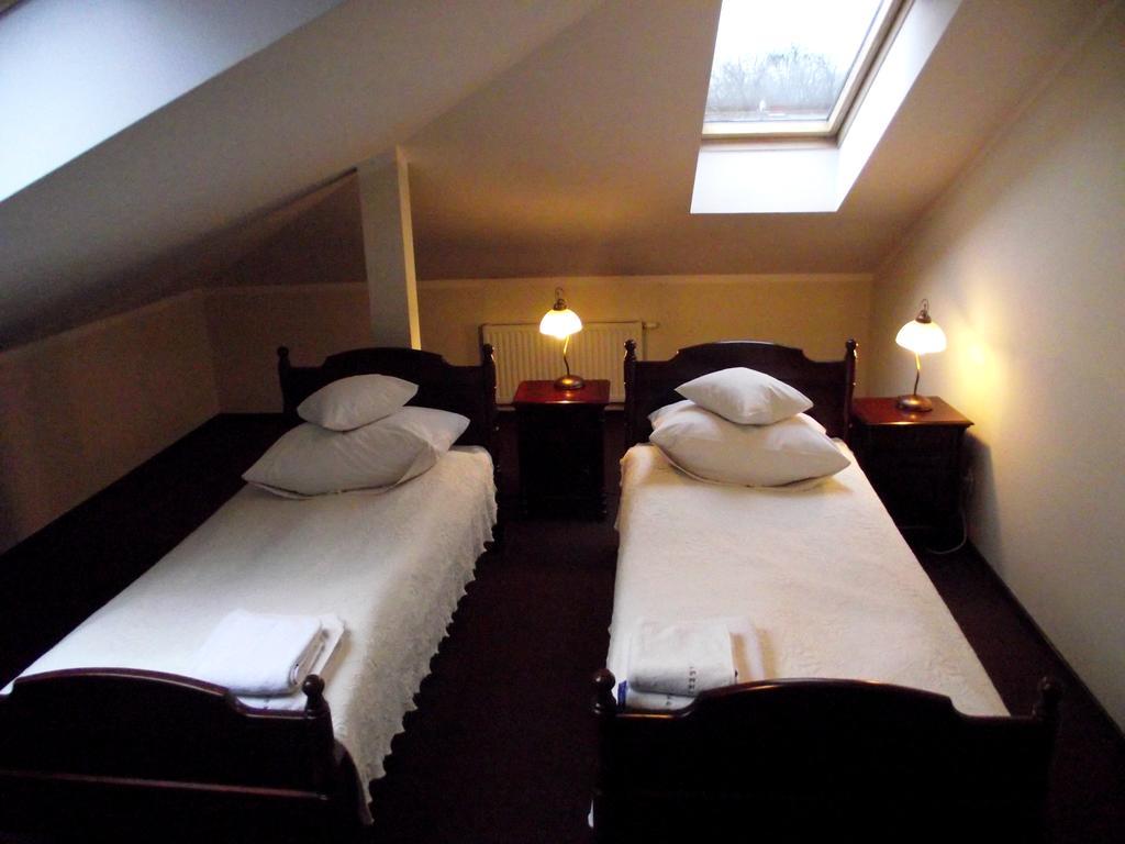 Bed and Breakfast Resursa Zyrardow Zimmer foto